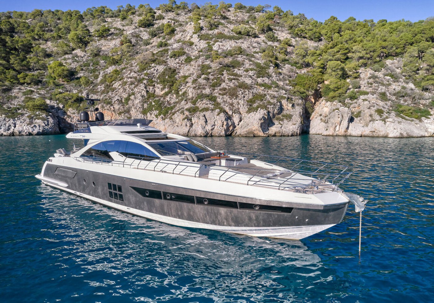 AZIMUT 77S